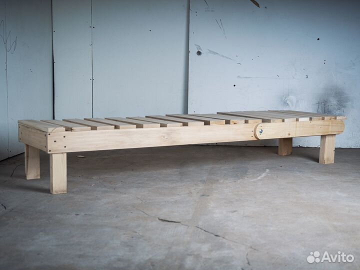 Шезлонг для дачи