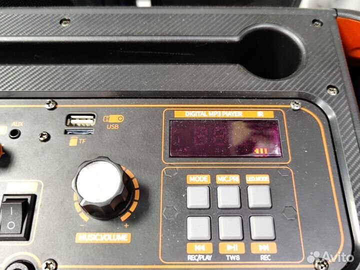 Портативная колонка новая