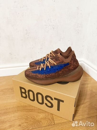 Кроссовки Yeezy boost 380