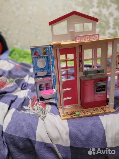 Домик кукольный