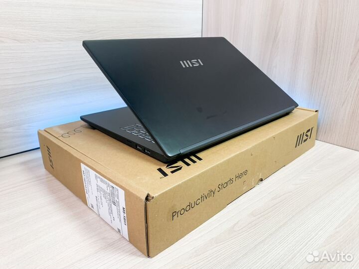 Ноутбук MSI Modern Core i5-12Th 10 ядер/8Gb/SSD256