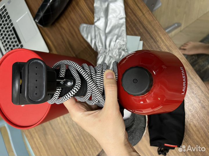 Ручной отпариватель Laura Star Iggi красный