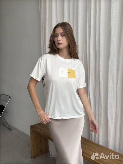 Футболка с принтом белая (M)