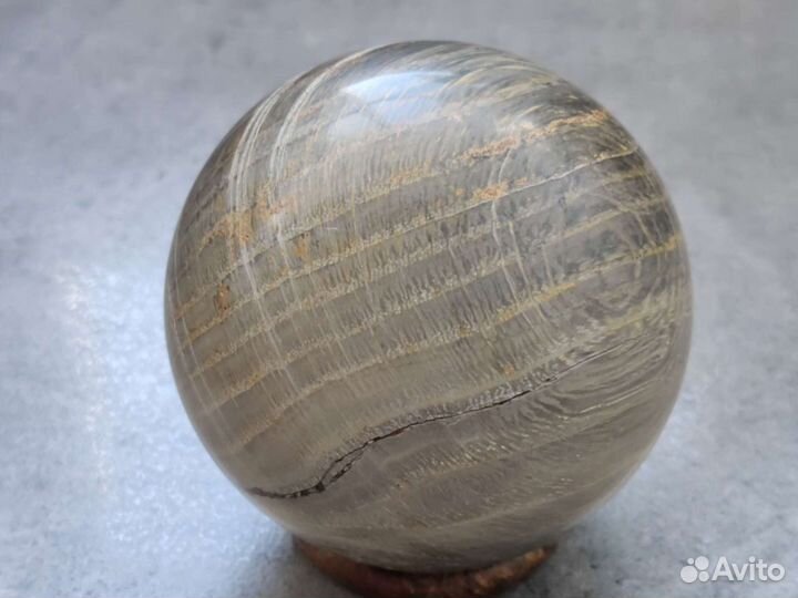 Камни и минералы коллекция