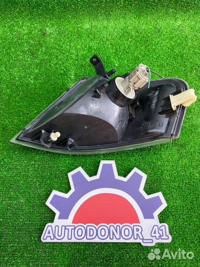 Габарит передний правый Nissan Ad vhny11 QG18DE