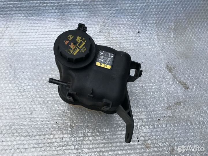 Расширительный бачок Ford Explorer V 10-15