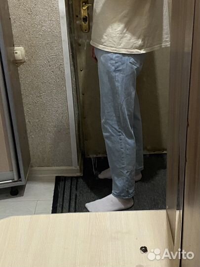 Джинсы голубые