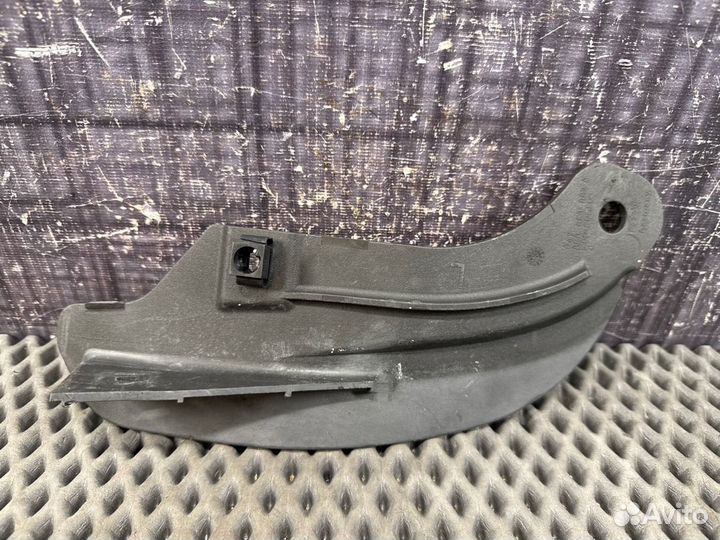 Щиток передний левый Audi A4 B6 AMB 2004