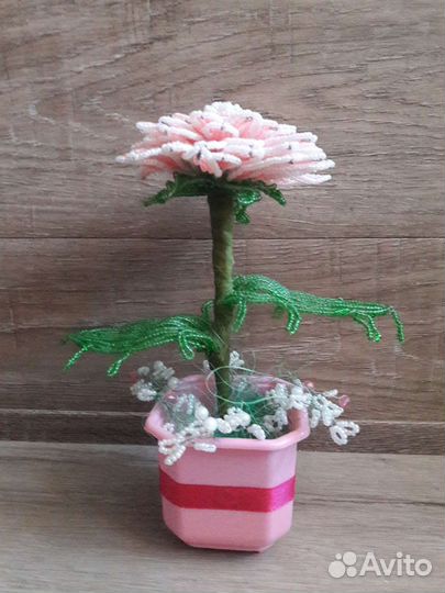 Цветы из бисера