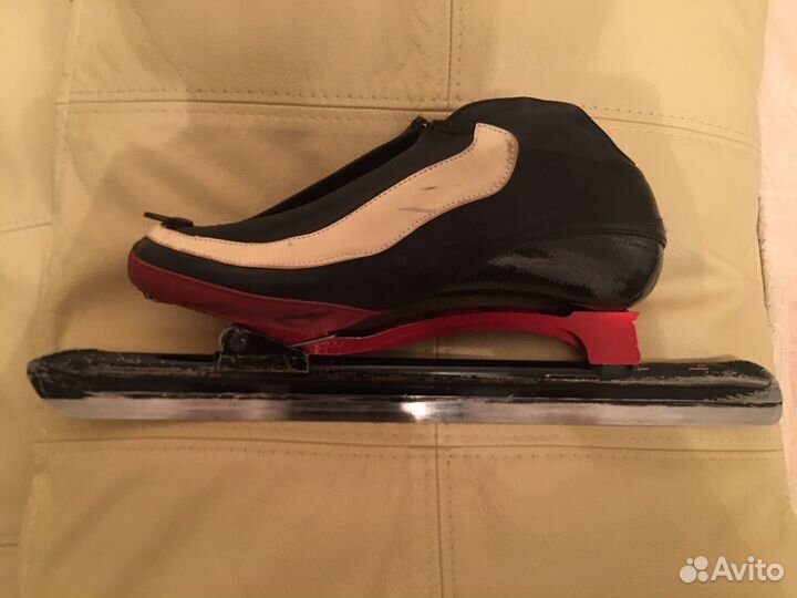 Конькобежные коньки viking