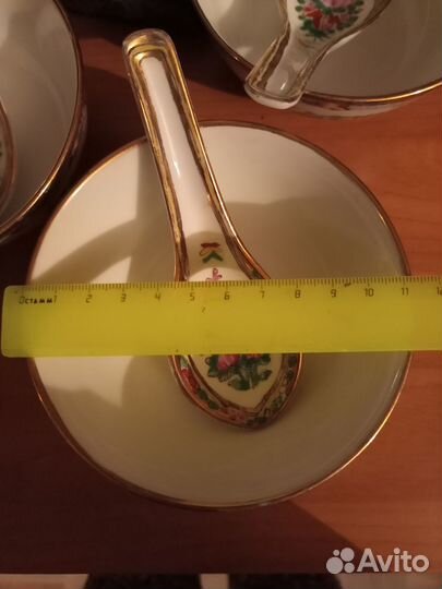 Пиала с ложкой. Ручная роспись, фарфор