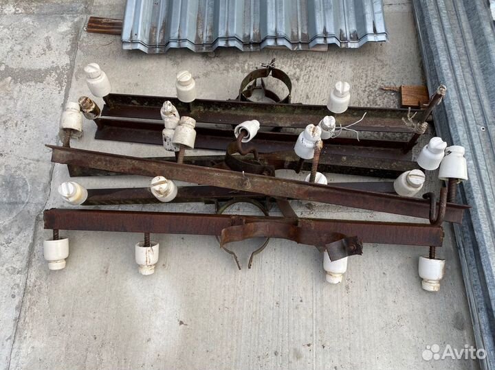 Траверса для электропроводов