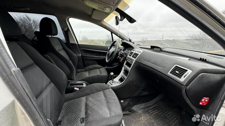 Разбор Peugeot 307