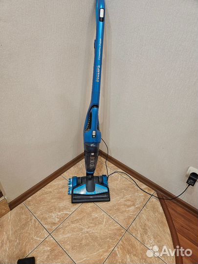 Вертикальный пылесос philips powerpro aqua
