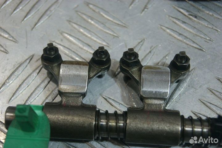 Рокера Suzuki RF400