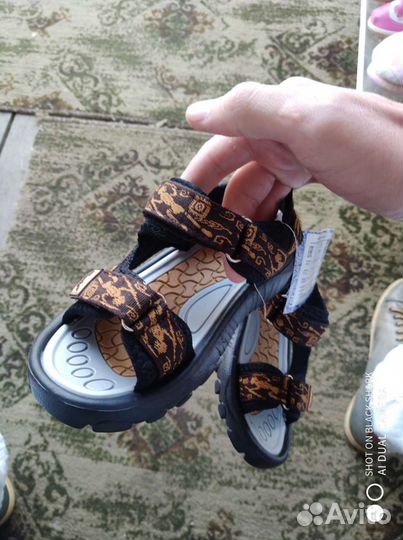 Сандали детские