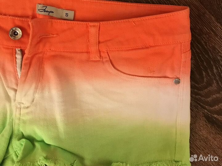 Шорты женские