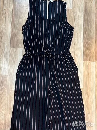 Длинный комбинезон с широкими штанинами размер 38