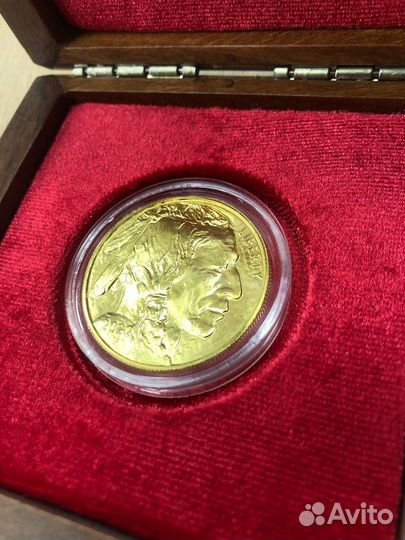 Золотая монета 