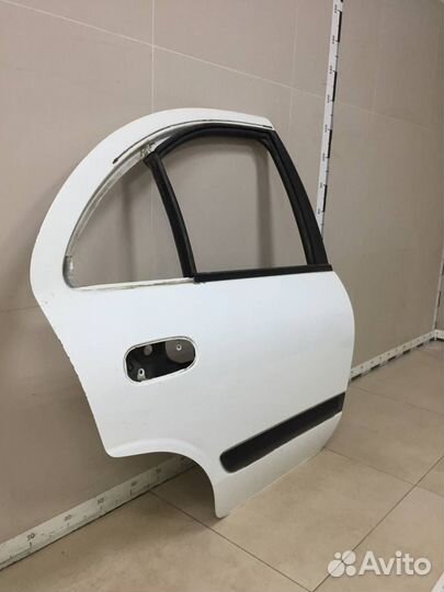 Б/У Дверь задняя правая 821009M730 nissan