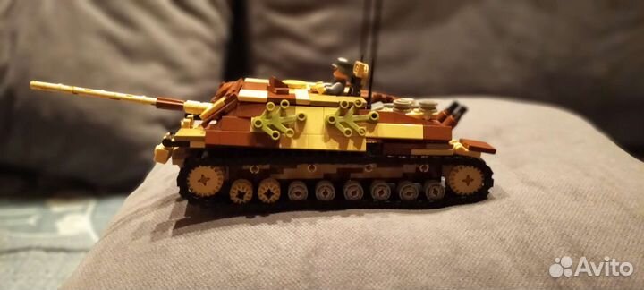 Лего танк