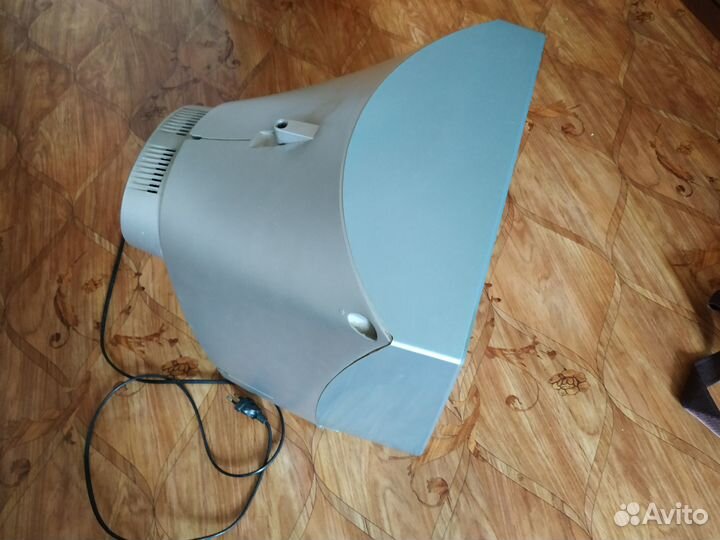 Телевизор Samsung Plano 15