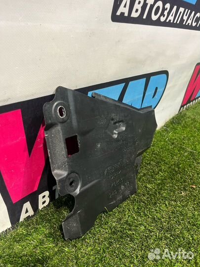 Защита днища задняя правая Fiat 124 2018