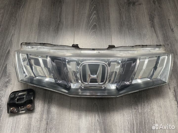 Решетку радиатора (люстра), хонда