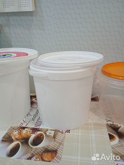 Ведро пищевое с крышкой