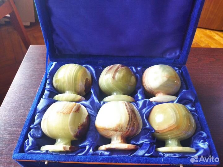 Коньячный набор. Рюмки из мраморного оникса