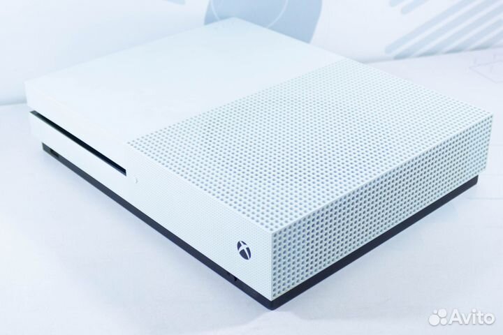 Консоль Xbox One S 500 гб б/у, 3 мес гарантии