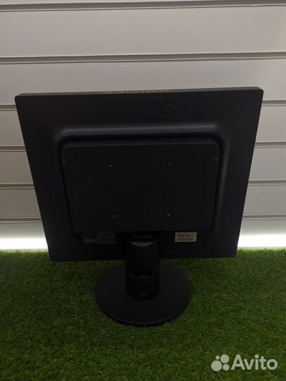 Монитор. Philips 19