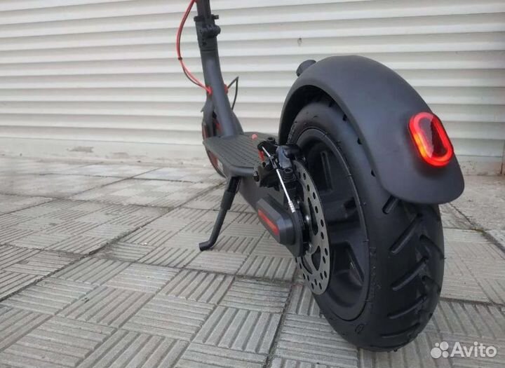 Электросамокат AovoPro m365