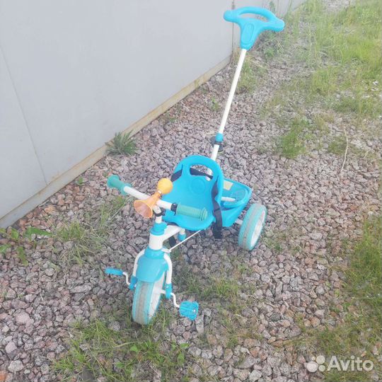 Детский трехколесный велосипед