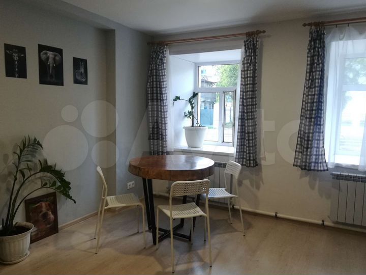 Квартира-студия, 42 м², 1/3 эт.