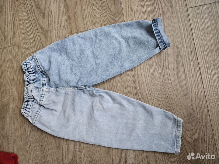 Комплект на девочку 92 (джинсы и свитшот)