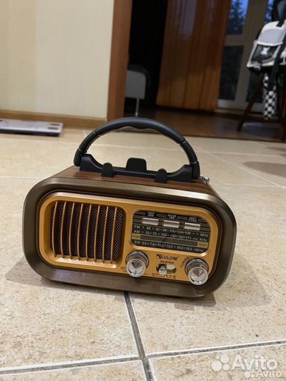 Радиоприемник в стиле ретро
