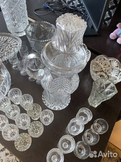 Хрустальные вазы, конфетницы, фужеры