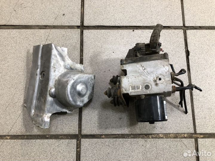 Блок ABS Volkswagen Passat B6 2.0 BMR