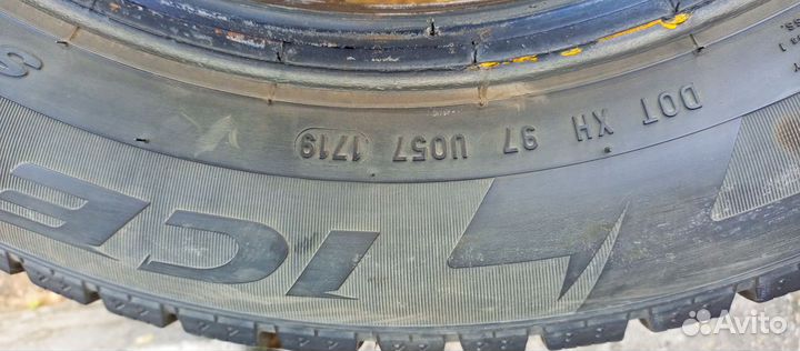 Pirelli Ice Zero 195/60 R15