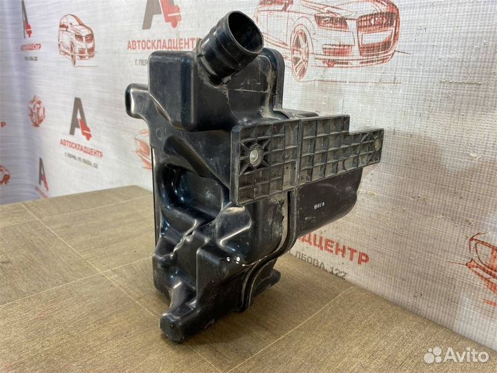 Бачок омывателя Skoda Fabia (2006-2015)