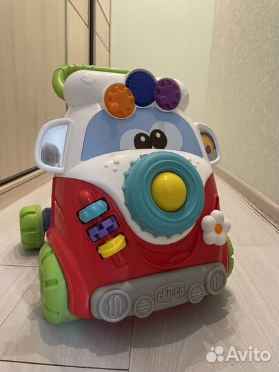 Машинка каталка толокар