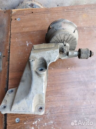 Кронштейн двигателя Инфинити фх с51 3.5