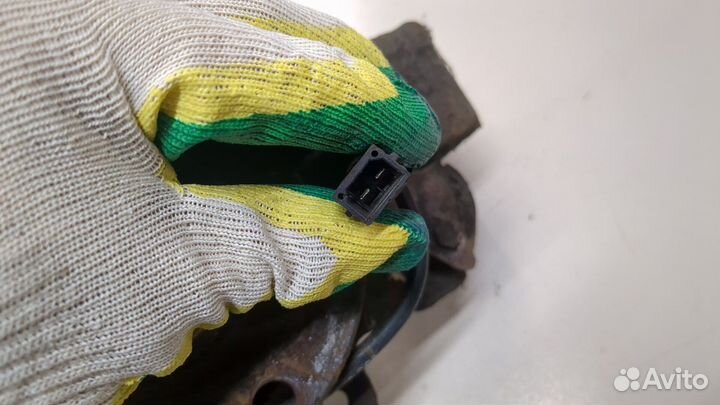 Ступица (кулак, цапфа) Volkswagen Passat 5, 1998