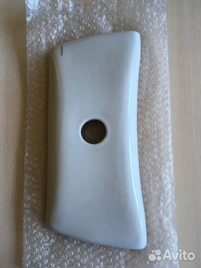 Крышка к бочку унитаза