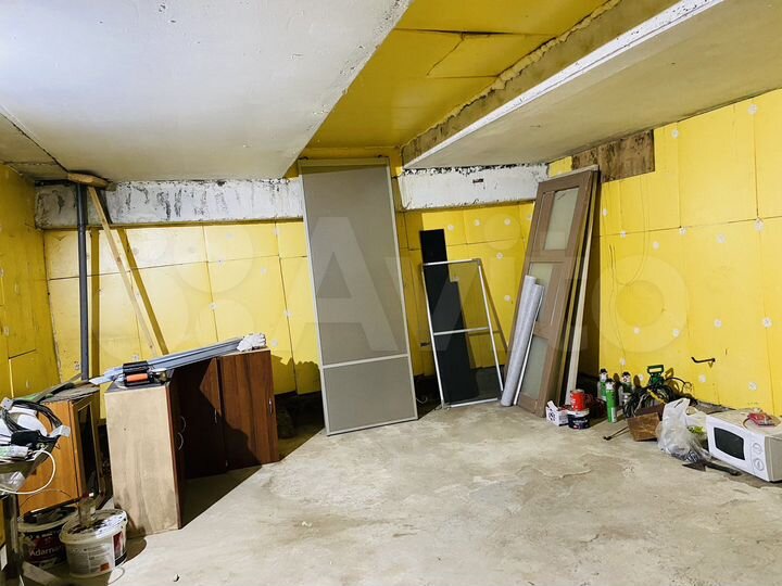 Гараж, > 30 м²