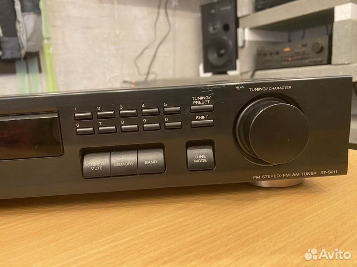 Тюнер FM/AM Sony ST-S211