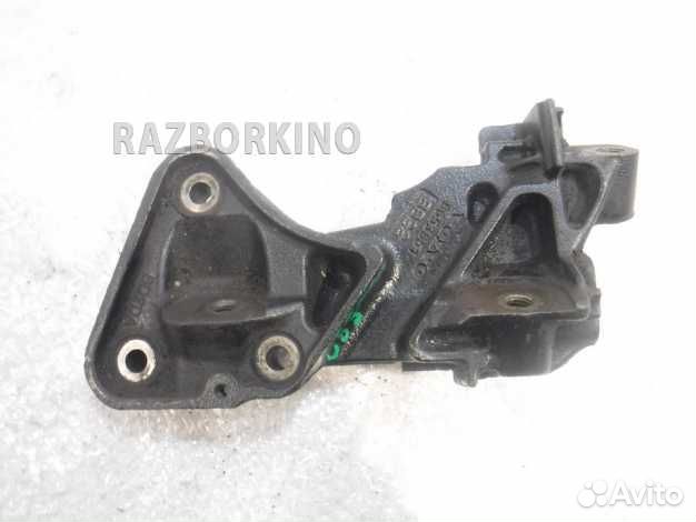 Кронштейн двигателя