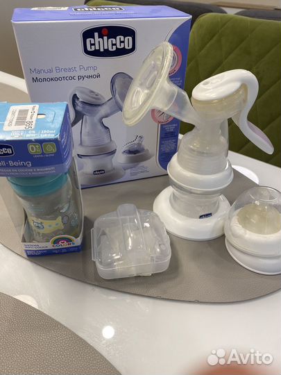 Молокоотсос ручной Chicco и накладки