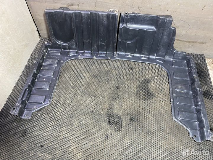 Пыльник двигателя Hyundai Solaris Солярис